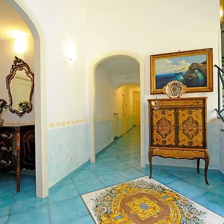 Maria Luigia לינה וארוחת בוקר